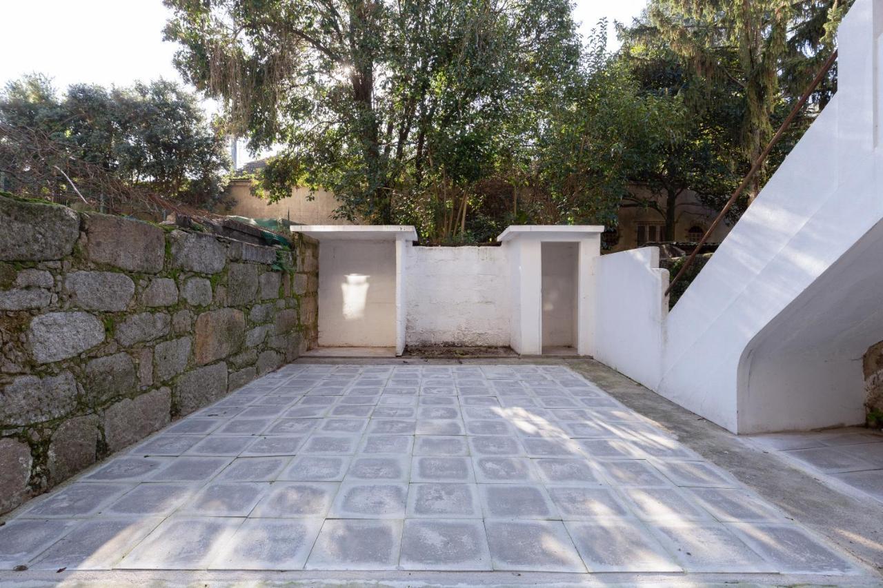 Opo Covelo Home Porto Luaran gambar